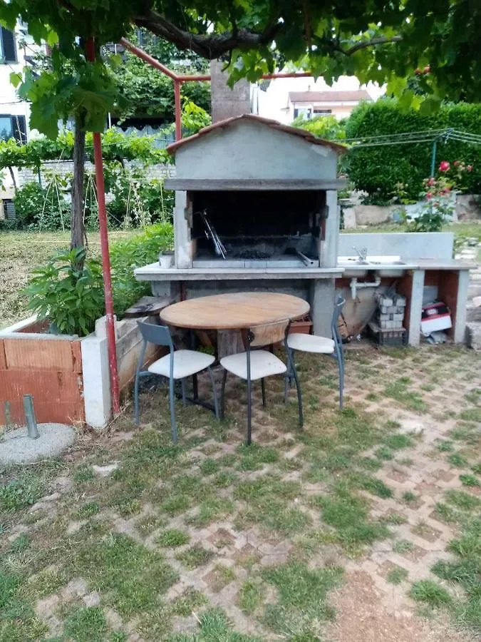 פולה Apartman Mirko קרואטיה